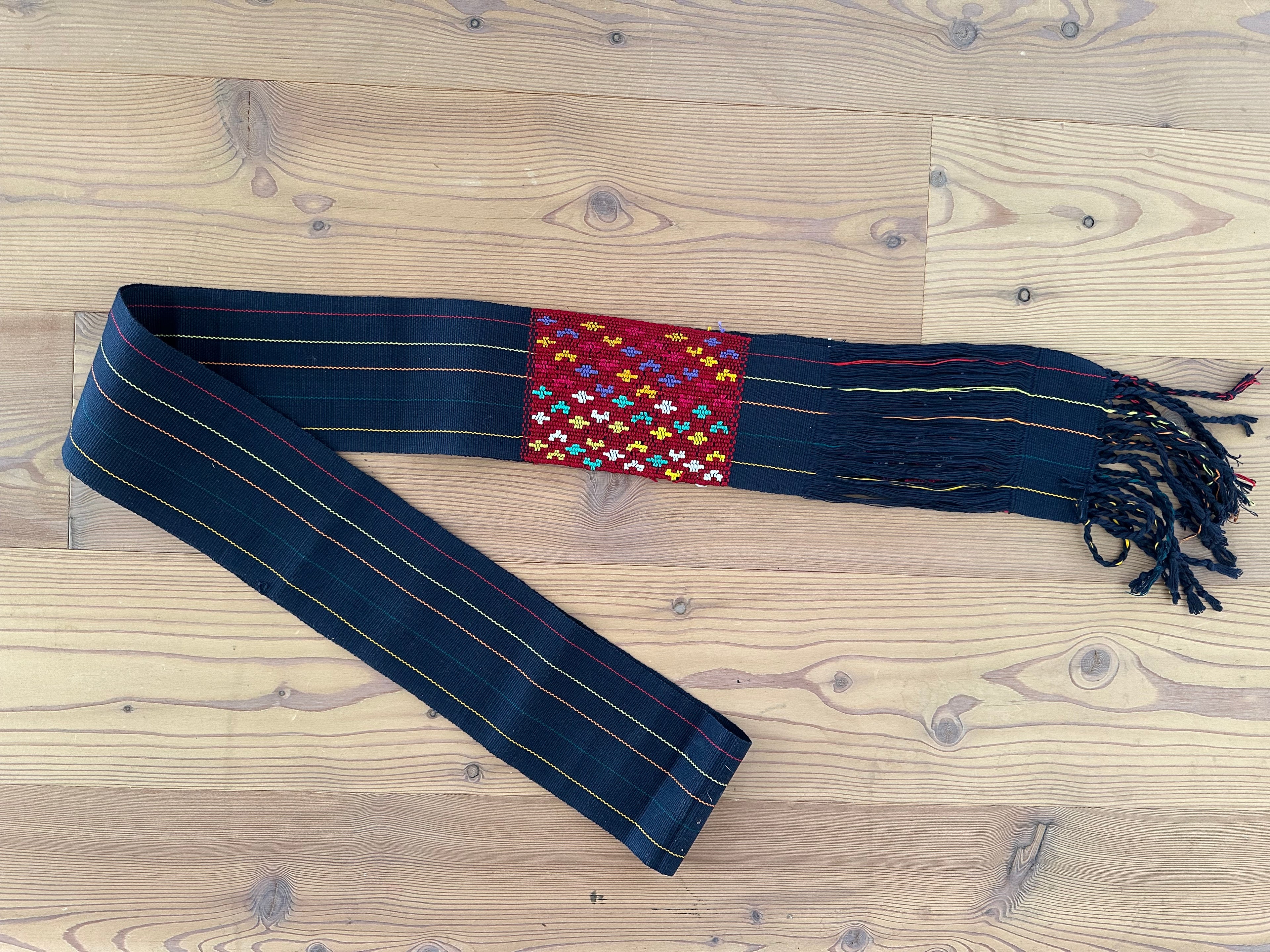 Kleine Priesterin - Frauen-FAJA  ( Beckenschleife)- oder Altartuch